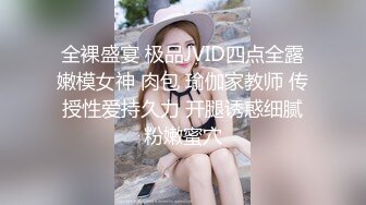 偷拍黑衣牛仔裤胖胖的长发妹子拉臭臭