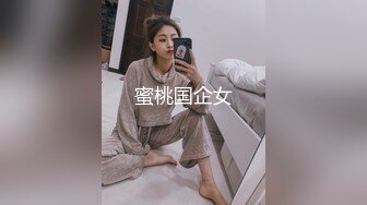 新流出萤石云酒店偷拍吃宵夜没尽兴的偷情男女开房互怼啤酒拍照留念射在菊花上