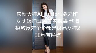  猥琐奸淫美母侵袭开档黑丝熟睡美妈孤儿日寡母儿子~儿子操妈妈~操妈妈的逼 饥渴如狼似虎