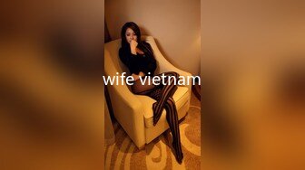 清纯甜美肉感身材大奶妹子激情啪啪，翘起屁股后入撞击，奶子晃动男的搞几下软了，掰穴特写跳蛋振动自慰