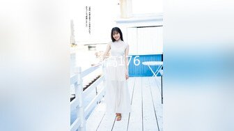 【新速片遞】   漂亮美女吃鸡啪啪 舒服吗宝贝 舒服 小骚逼流了很多水 嗯 180模特身材性格也温柔 哥们骚逼不停插插舔舔 最后颜射一脸